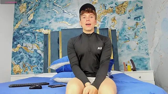 Snapshot of TaylerWhite chatting on November 30, 2025, 12:17 pm TaylerWhite online show from November 30, 2025, 12:17 pm