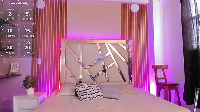 sweet tamara  online show from September 10, 2025, 7:13 pm