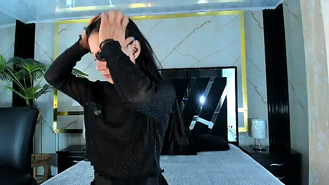 Sophie Calloway online show from February 25, 2026, 2:06 pm