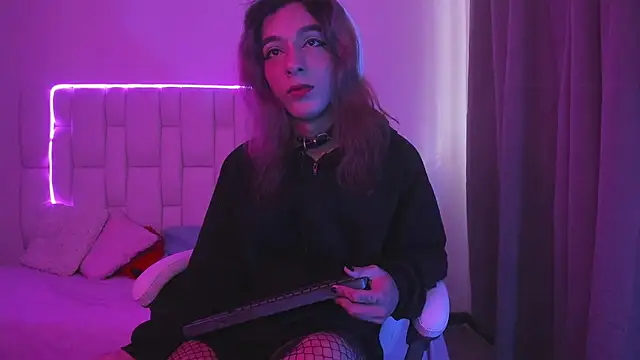 MilkWhore1 online show from March 6, 2026, 8:04 pm