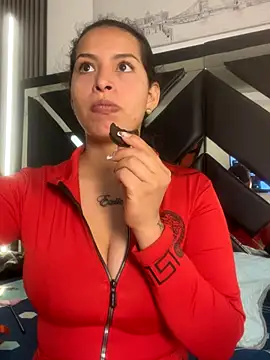 Mia garcia28 online show from November 5, 2025, 4:54 pm