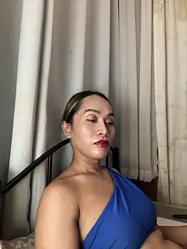 Snapshot of RomanticPearlTS chatting on March 2, 2026, 5:08 am RomanticPearlTS online show from March 2, 2026, 5:08 am