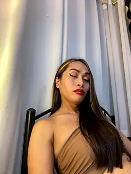 Snapshot of RomanticPearlTS chatting on January 8, 2026, 1:44 am RomanticPearlTS online show from January 8, 2026, 1:44 am