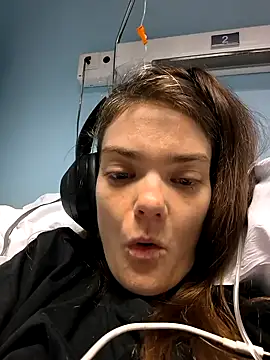 Snapshot of Junani2231 chatting on November 24, 2025, 11:54 am Junani2231 online show from November 24, 2025, 11:54 am