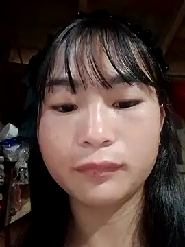Snapshot of Sunyinn chatting on October 4, 2025, 12:01 am Sunyinn online show from October 4, 2025, 12:01 am