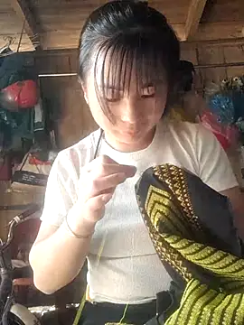 Snapshot of Sunyinn chatting on March 2, 2026, 7:48 am Sunyinn online show from March 2, 2026, 7:48 am