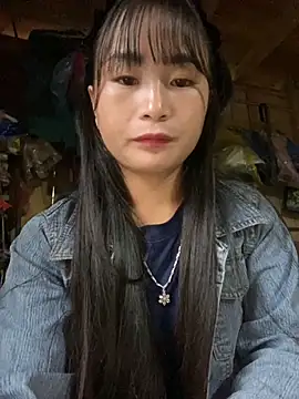 Snapshot of Sunyinn chatting on September 29, 2025, 12:39 am Sunyinn online show from September 29, 2025, 12:39 am