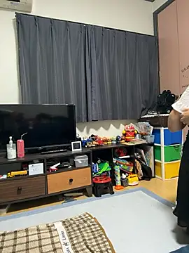 Snapshot of hima-wari0707 chatting on October 1, 2025, 1:15 pm hima-wari0707 online show from October 1, 2025, 1:15 pm