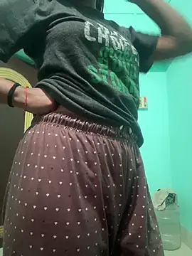 Snapshot of dreamcouple24 chatting on March 2, 2026, 11:17 am dreamcouple24 online show from March 2, 2026, 11:17 am