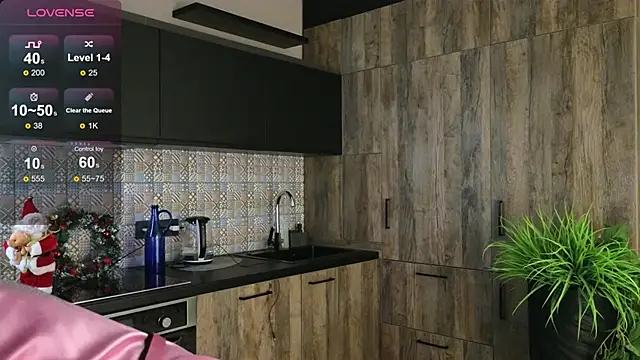 DebiHenks online show from December 16, 2025, 5:06 pm