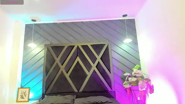 Snapshot of marco_garciia_ chatting on December 4, 2025, 11:15 pm marco garciia online show from December 4, 2025, 11:15 pm