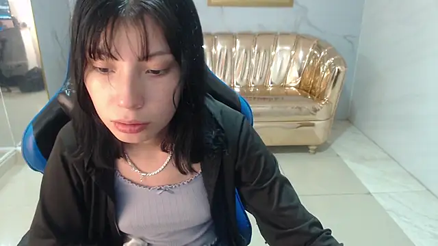 Snapshot of verana_s chatting on October 23, 2025, 8:29 pm verana s online show from October 23, 2025, 8:29 pm