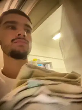 Snapshot of los_freaky chatting on September 19, 2025, 7:56 am los freaky online show from September 19, 2025, 7:56 am