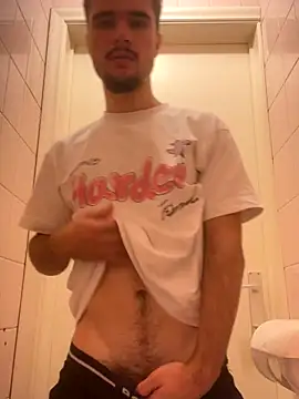 Snapshot of los_freaky chatting on September 22, 2025, 9:26 am los freaky online show from September 22, 2025, 9:26 am