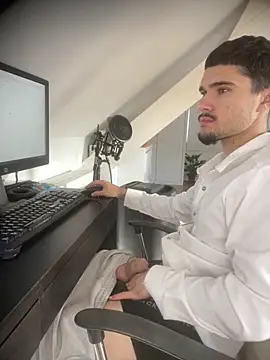 Snapshot of los_freaky chatting on October 21, 2025, 2:27 pm los freaky online show from October 21, 2025, 2:27 pm