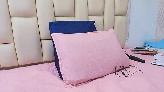 Snapshot of sweet_amye chatting on December 15, 2025, 7:09 pm sweet amye online show from December 15, 2025, 7:09 pm