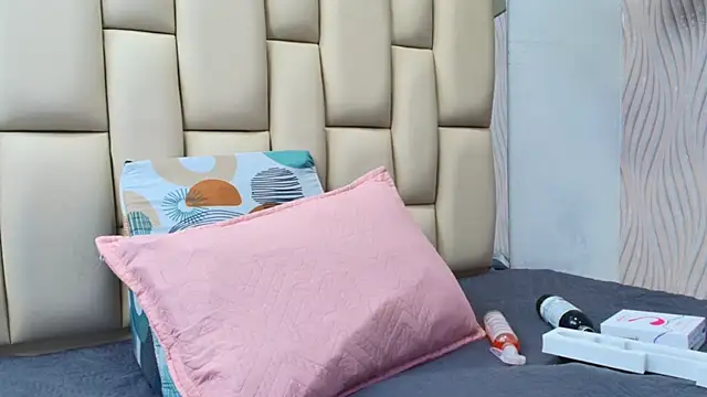 Snapshot of sweet_amye chatting on November 18, 2025, 7:17 pm sweet amye online show from November 18, 2025, 7:17 pm