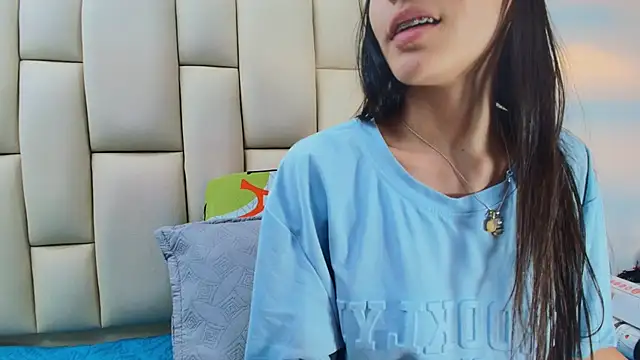 Snapshot of sweet_amye chatting on December 4, 2025, 7:24 pm sweet amye online show from December 4, 2025, 7:24 pm