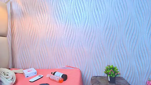 Snapshot of sweet_amye chatting on October 14, 2025, 7:03 pm sweet amye online show from October 14, 2025, 7:03 pm