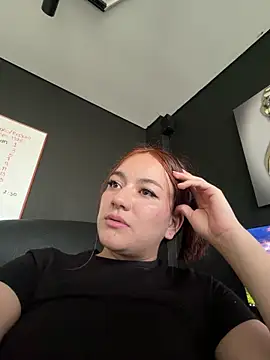 Dali collin online show from April 18, 2026, 9:04 pm