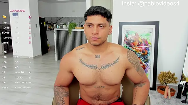 Nicolasmontoya16 online show from September 23, 2025, 3:41 pm