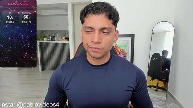 Nicolasmontoya16 online show from September 30, 2025, 6:47 pm