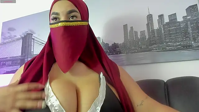 Snapshot of yasmin_rahal chatting on February 9, 2026, 7:45 pm yasmin rahal online show from February 9, 2026, 7:45 pm