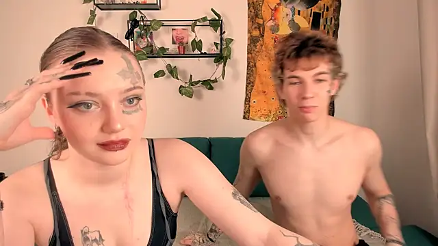 Snapshot of eva_sunshine_blue_eyes chatting on December 18, 2025, 9:51 pm eva sunshine blue eyes online show from December 18, 2025, 9:51 pm