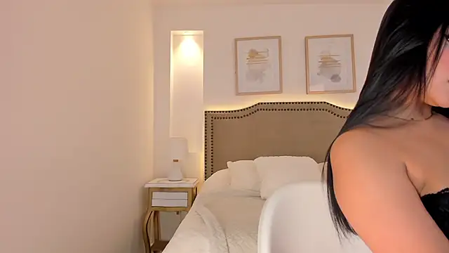 Snapshot of Amy_azaela chatting on December 15, 2025, 10:15 pm Amy azaela online show from December 15, 2025, 10:15 pm