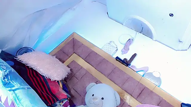 ravenous charmer online show from February 12, 2026, 8:08 pm