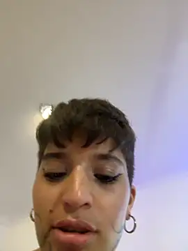 Snapshot of DayanaDG chatting on November 21, 2025, 11:04 pm DayanaDG online show from November 21, 2025, 11:04 pm