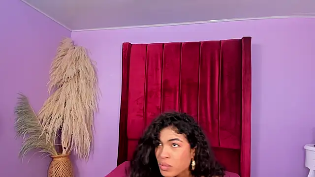 Snapshot of sienna_glow chatting on October 18, 2025, 12:51 pm sienna glow online show from October 18, 2025, 12:51 pm