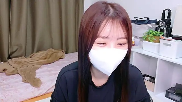 Snapshot of Ema_o0_chan chatting on December 21, 2025, 5:42 am Ema o0 chan online show from December 21, 2025, 5:42 am