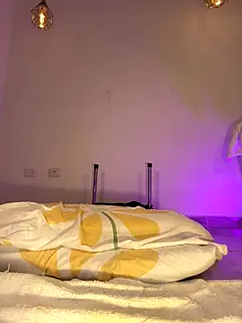 Snapshot of hade_rosse chatting on October 18, 2025, 1:13 pm hade rosse online show from October 18, 2025, 1:13 pm