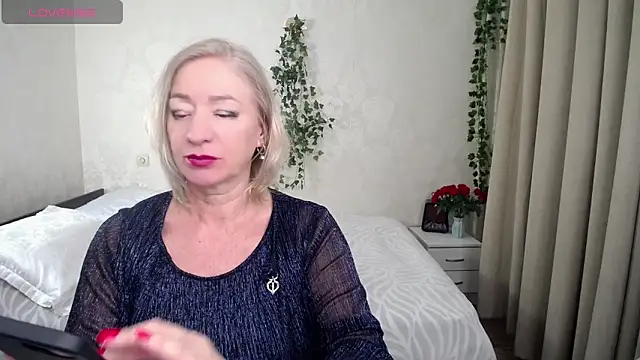 Snapshot of hunters_woman chatting on November 30, 2025, 11:27 pm hunters woman online show from November 30, 2025, 11:27 pm