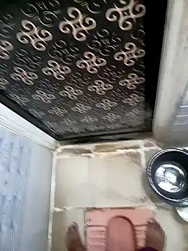 Snapshot of twpatil chatting on October 15, 2025, 1:04 am twpatil online show from October 15, 2025, 1:04 am