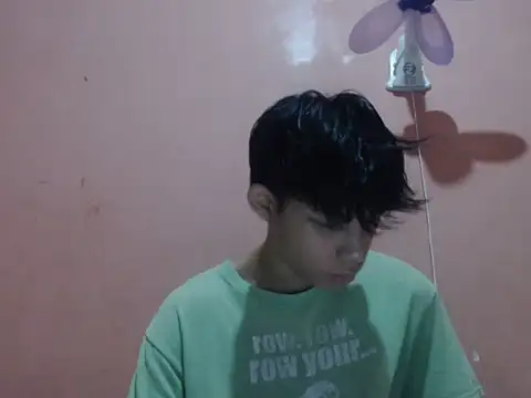 Snapshot of Kyoshi_19 chatting on October 27, 2025, 8:04 am Kyoshi 19 online show from October 27, 2025, 8:04 am