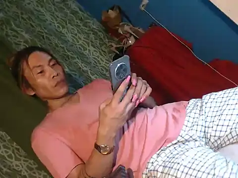 YourTopweng online show from November 3, 2025, 3:04 pm