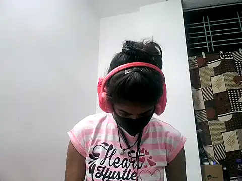 Snapshot of Aarohi_An chatting on November 29, 2025, 3:45 pm Aarohi An online show from November 29, 2025, 3:45 pm