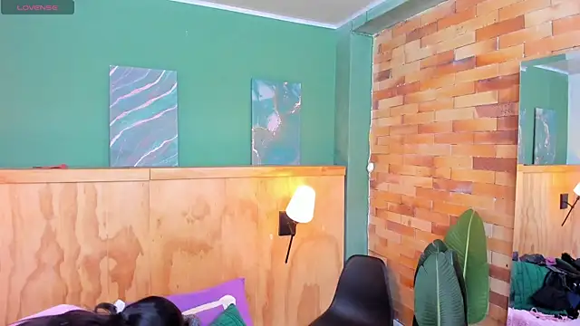 milavega  online show from January 12, 2026, 12:12 pm