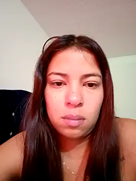 IsabellaLuxe online show from September 27, 2025, 2:34 pm