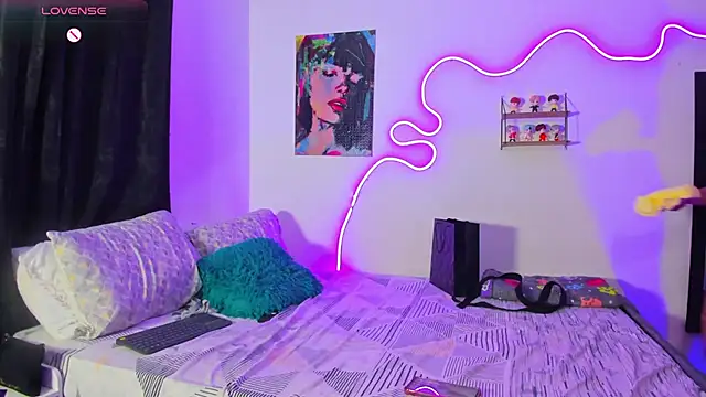 Snapshot of Dilan_and_Mia chatting on November 26, 2025, 4:34 am Dilan and Mia online show from November 26, 2025, 4:34 am