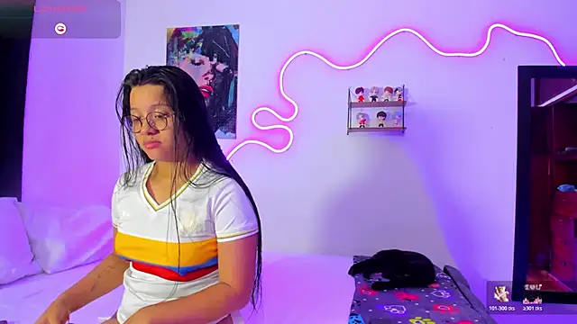 Snapshot of Dilan_and_Mia chatting on November 19, 2025, 2:33 am Dilan and Mia online show from November 19, 2025, 2:33 am