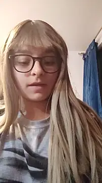 Snapshot of Aurora_blaack chatting on November 13, 2025, 2:04 am Aurora blaack online show from November 13, 2025, 2:04 am