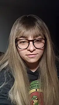 Snapshot of Aurora_blaack chatting on December 17, 2025, 4:17 am Aurora blaack online show from December 17, 2025, 4:17 am