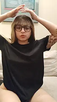 Snapshot of Aurora_blaack chatting on December 3, 2025, 4:46 am Aurora blaack online show from December 3, 2025, 4:46 am