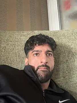 harry786123 online show from April 19, 2026, 3:57 pm