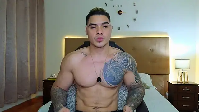 Snapshot of Steven_Velez chatting on November 10, 2025, 12:04 am Steven Velez online show from November 10, 2025, 12:04 am