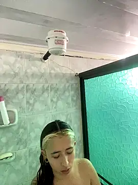 Sallem Pink online show from October 30, 2025, 3:42 pm