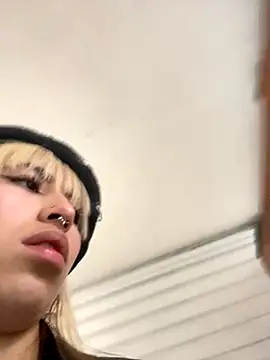 Sallem Pink online show from November 11, 2025, 11:05 am